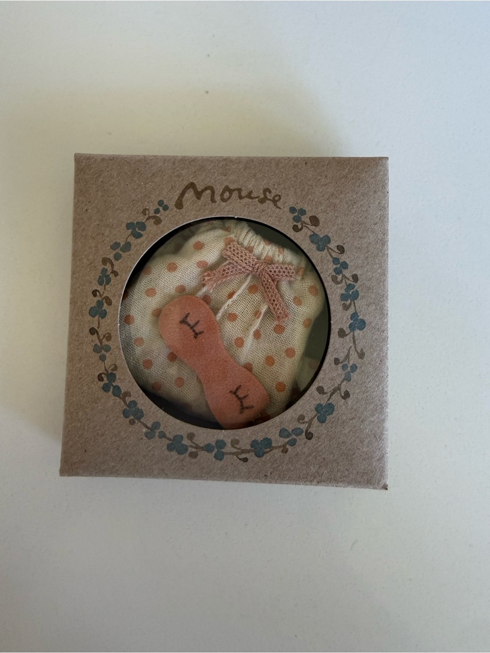 Maileg Mum Mouse Nightgown BNIB - Picture 2 of 3